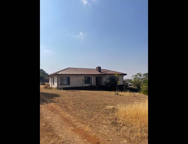 4 BEDROOM HOUSE FOR SALE IN SIGNAL HILL
